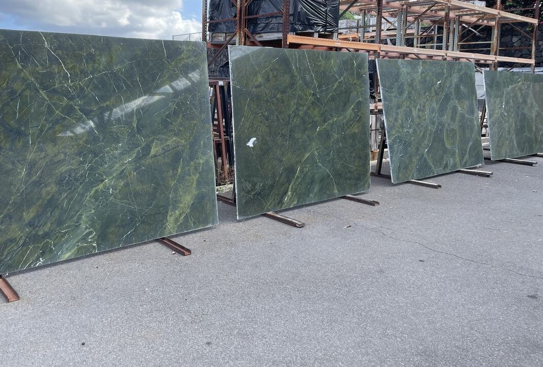 Vitoria Regia Quartzite polished 2cm thick Slab - Rocks in Stock