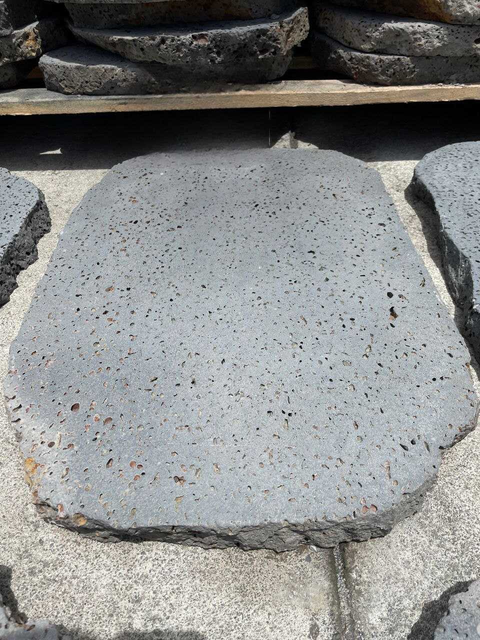 PUKA LAVA GREY - OVAL RANDOM EDGE, Basalt brushed - 24" x 16" x 1 1/2" Paver (2.67 SF/PC)