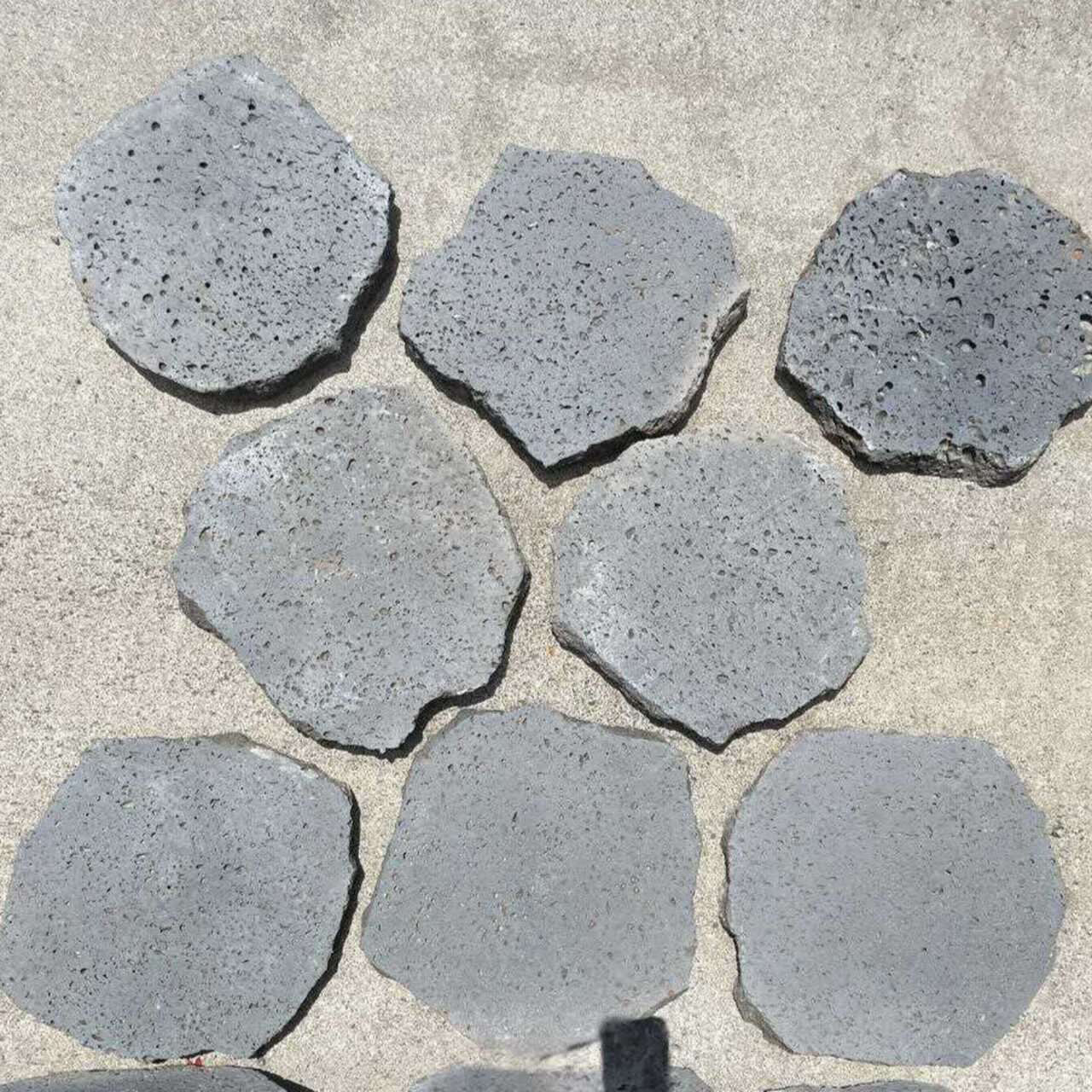 PUKA LAVA GREY - ROUND RANDOM EDGE, Basalt brushed - 12" diameter & up x 1 1/2" Paver