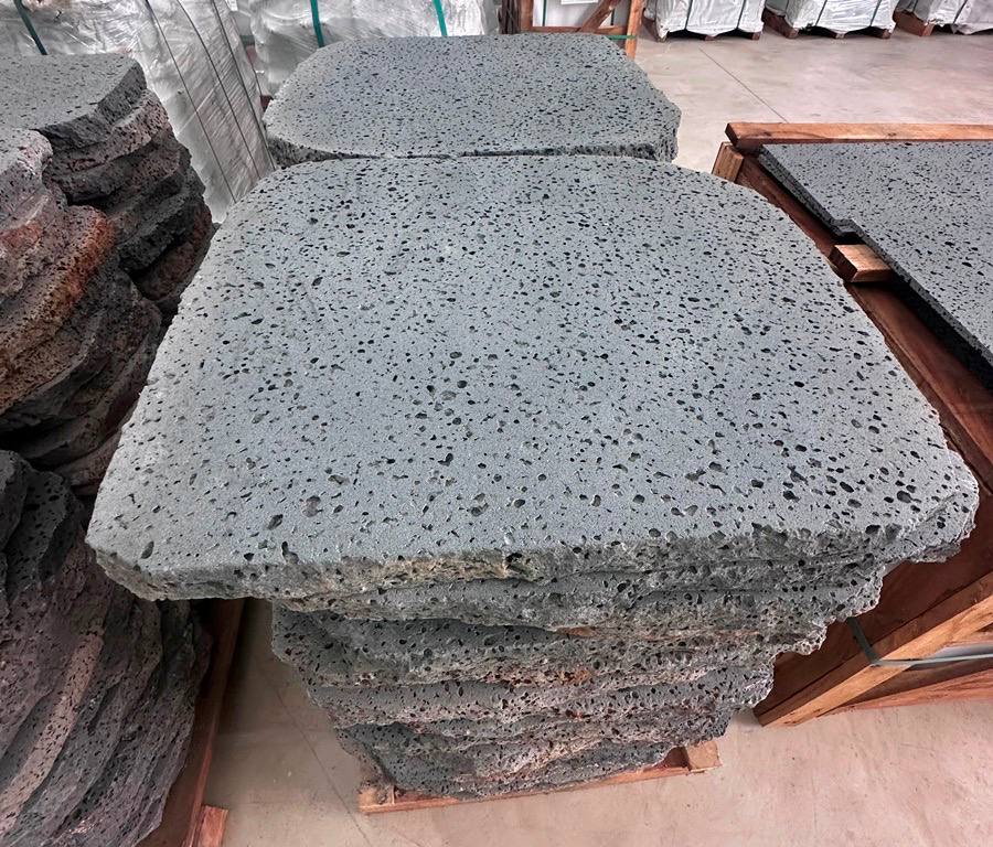 PUKA LAVA GREY - ROUND RANDOM EDGE, Basalt brushed - 24" diameter & up x 1 1/2" Paver (4 SF/PC) - TX