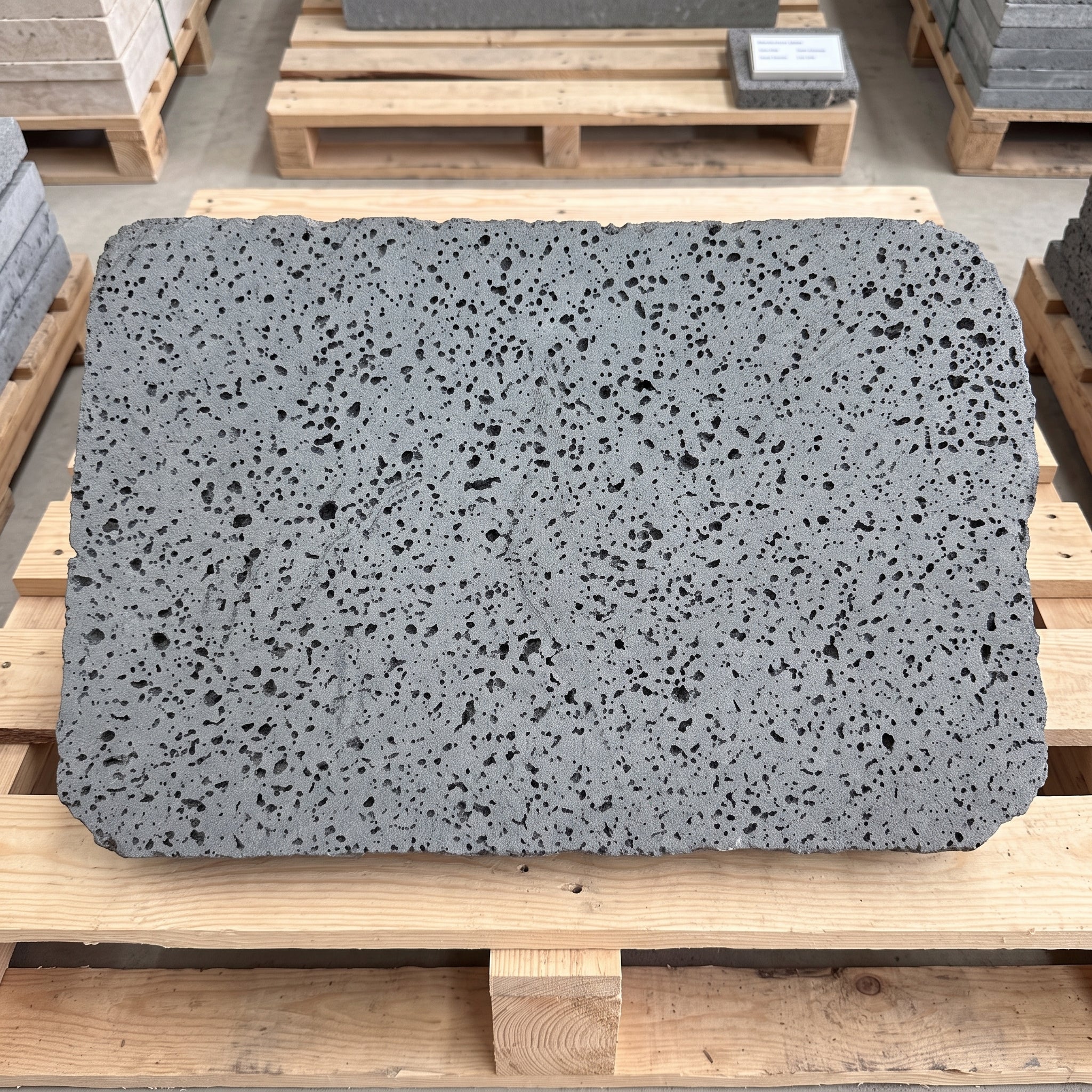PUKA LAVA GREY - OVAL RANDOM EDGE, Basalt brushed - 24" x 16" x 1 1/2" Paver (2.66 SF/PC) - TX
