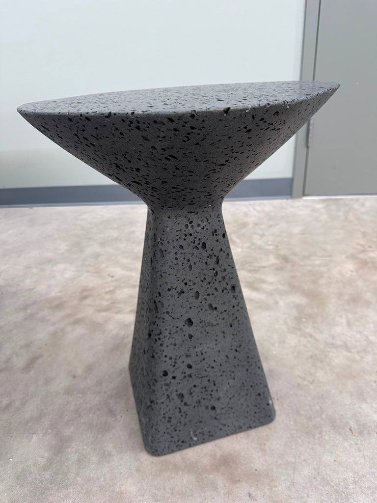 PUKA LAVA GREY Basalt honed random round top & rounded square base - Round Table