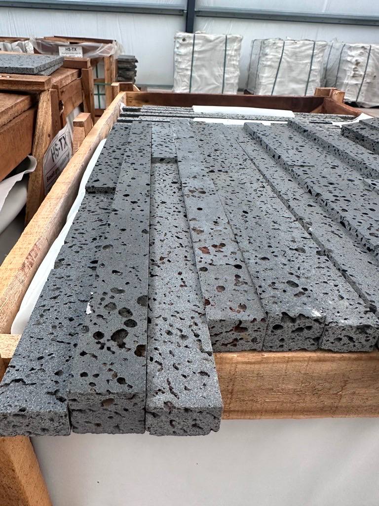 PUKA LAVA GREY Basalt honed ledger, Wall Veneer - Vulcano - TX
