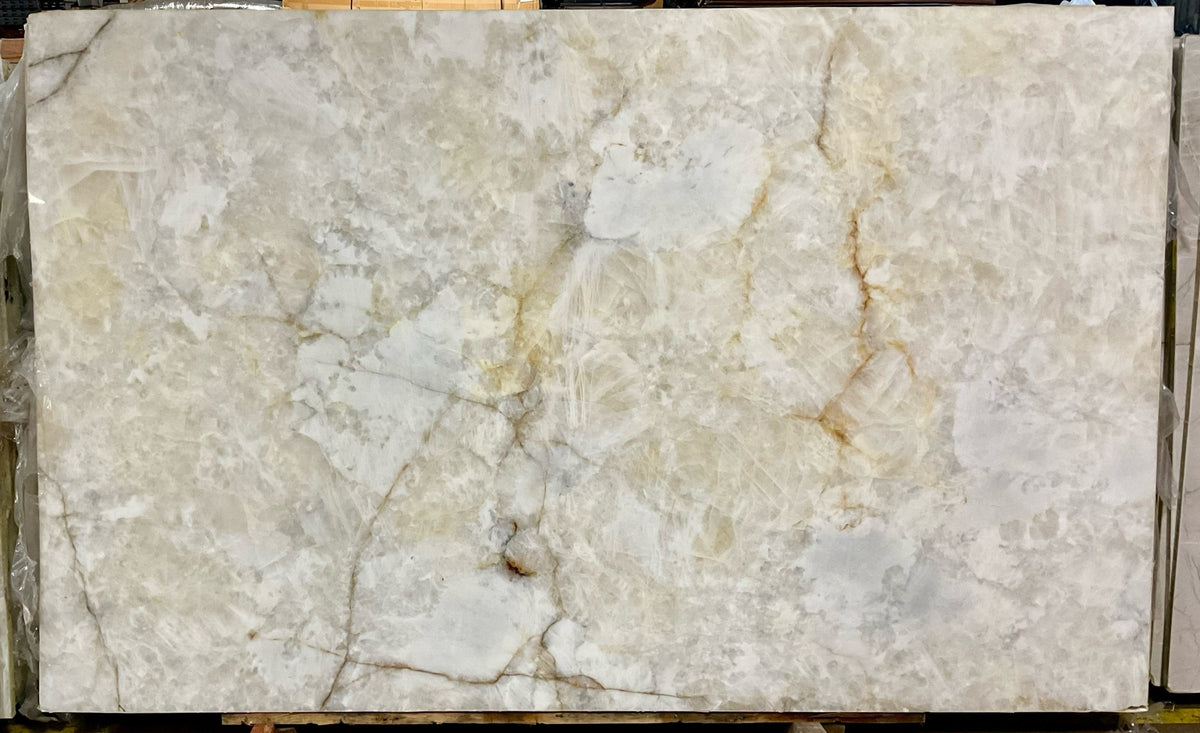 CRISTALLO Quartzite polished 3cm thick - Slab