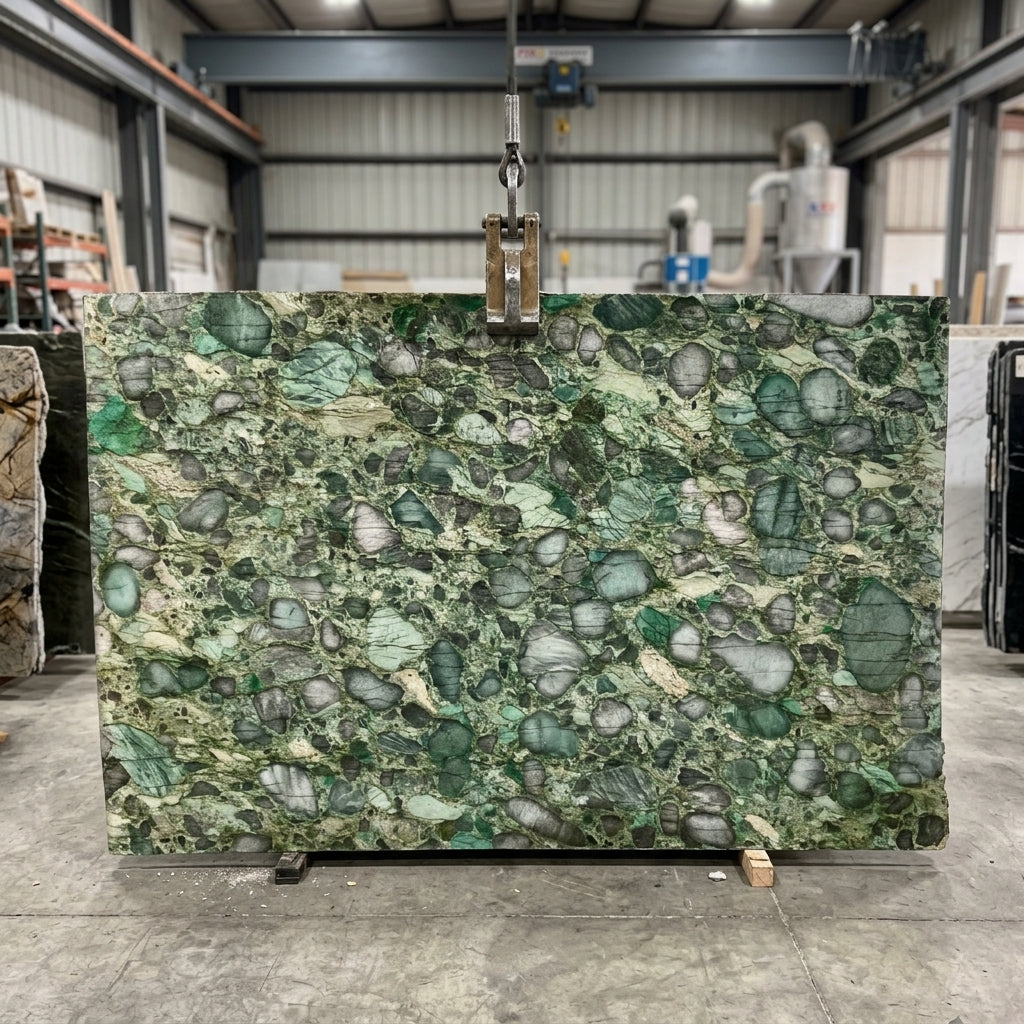 EMERALD GREEN Quartzite polished 2cm thick - Slab
