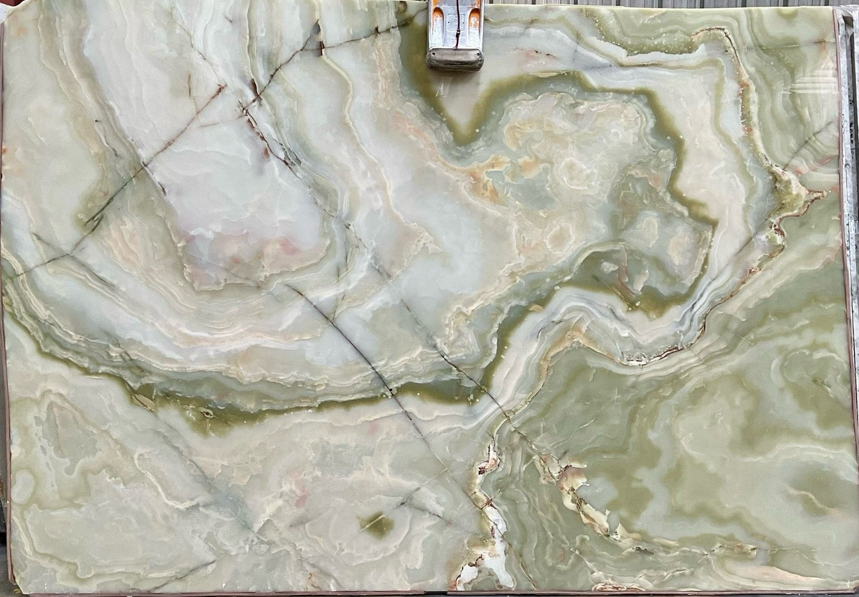 GREEN Onyx polished 2cm thick - Slab