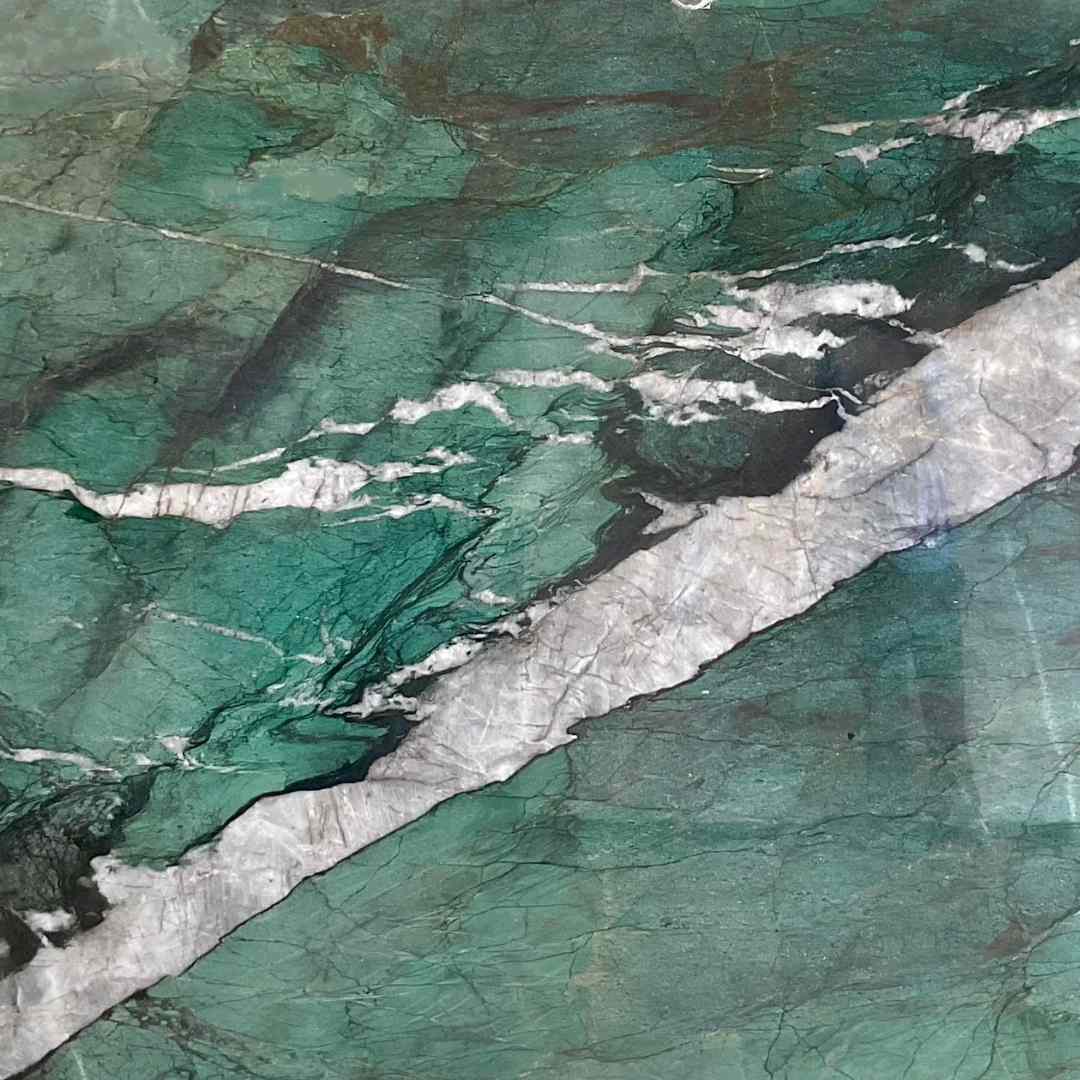 GREEN STAR Quartzite polished 2cm thick - Slab