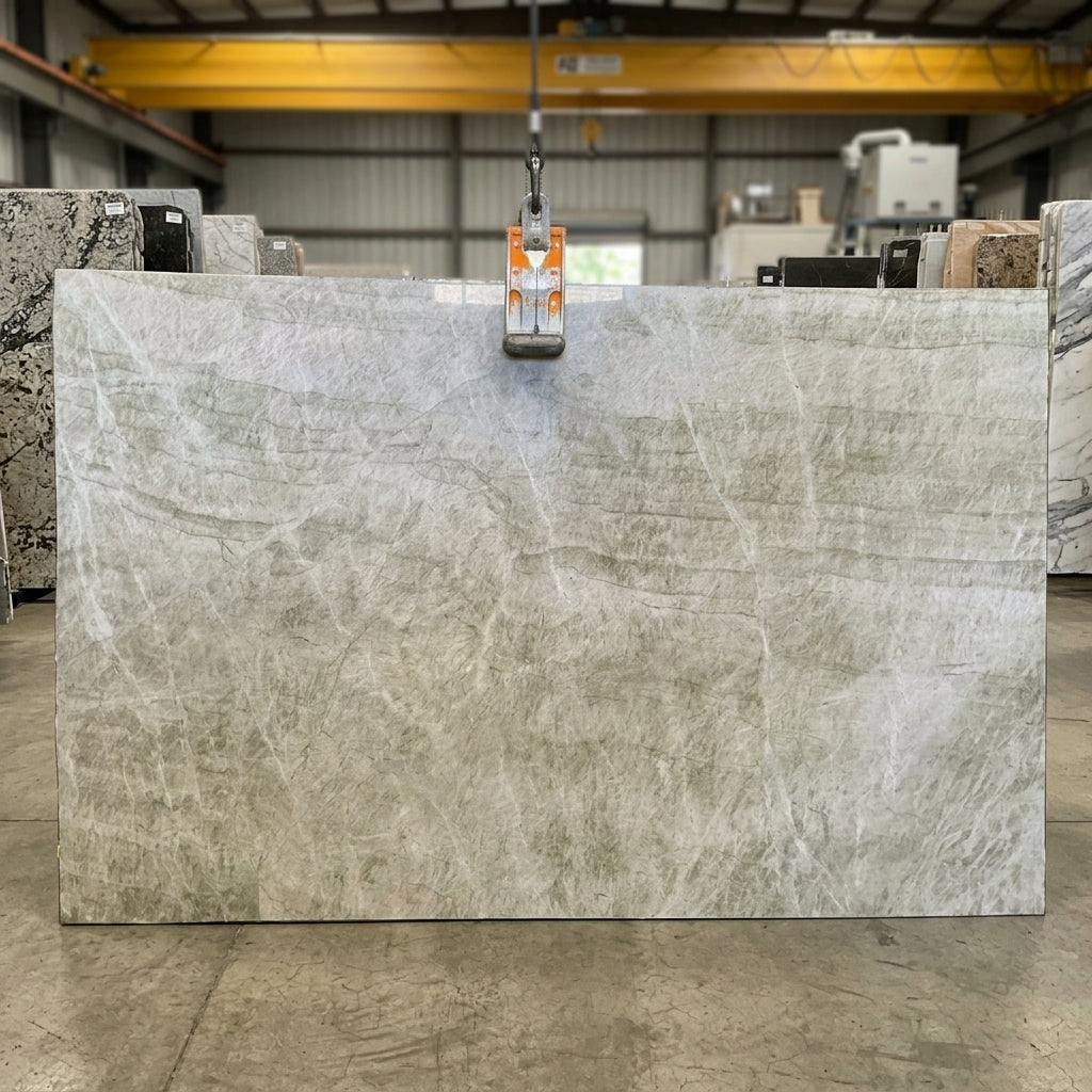 MADRE PEROLA Quartzite polished 2cm thick - Slab