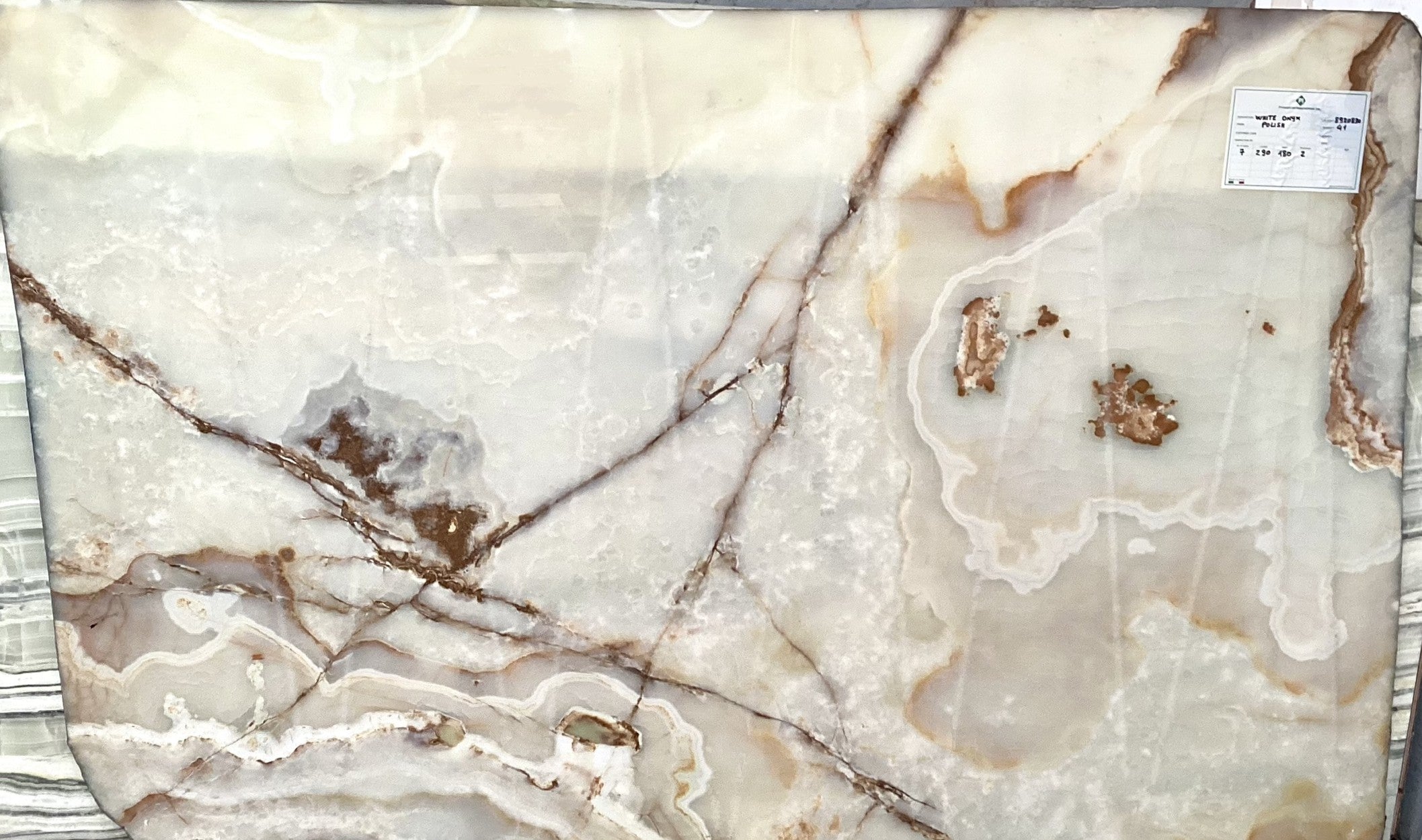 WHITE TERRANOVA Onyx polished 2cm thick - Slab