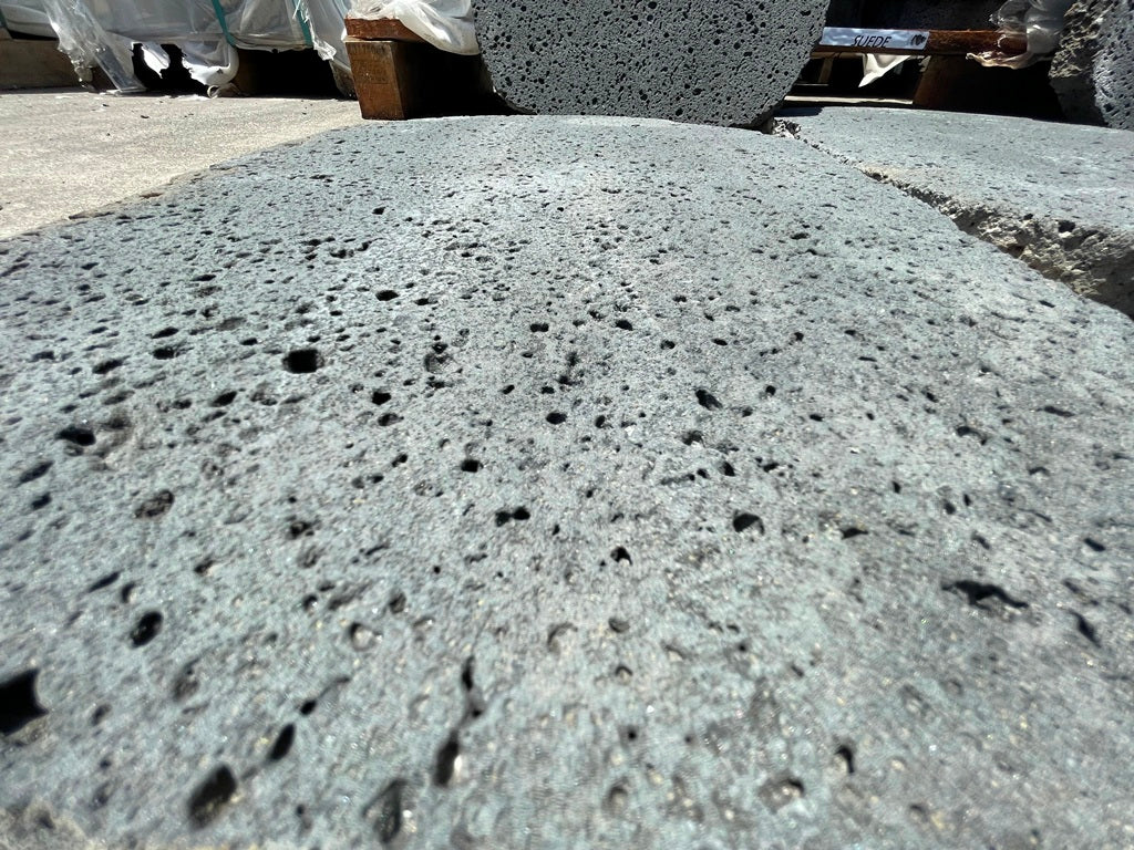PUKA LAVA GREY - OVAL RANDOM EDGE, Basalt suede - 24" x 16" x 1 1/2" Paver (2.66 SF/PC)
