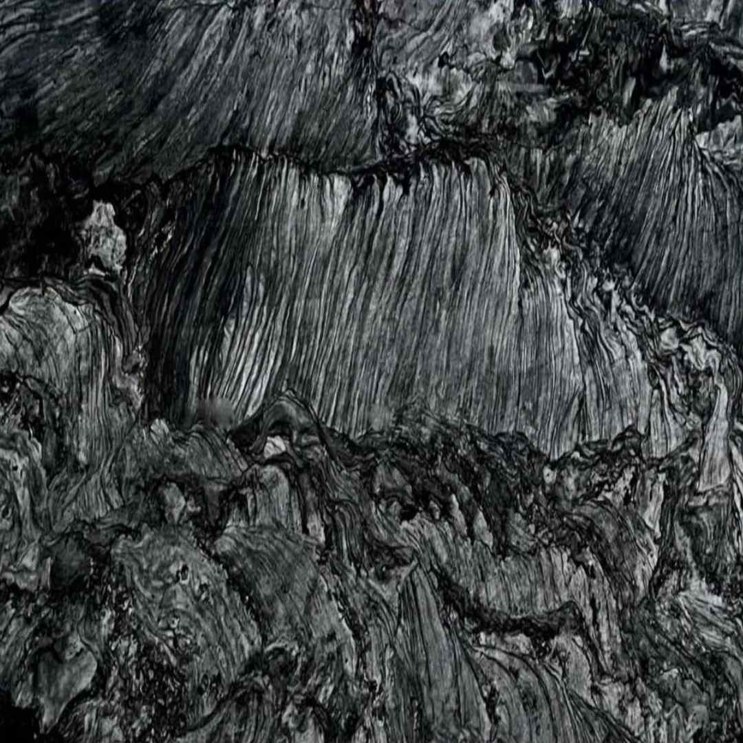 VIBRANIUM Quartzite polished 3cm thick - Slab
