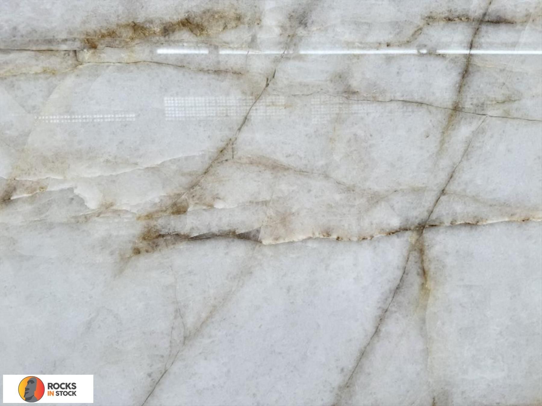 CRISTALLO MAGNIFICUS Quartzite polished 3cm thick - Slab